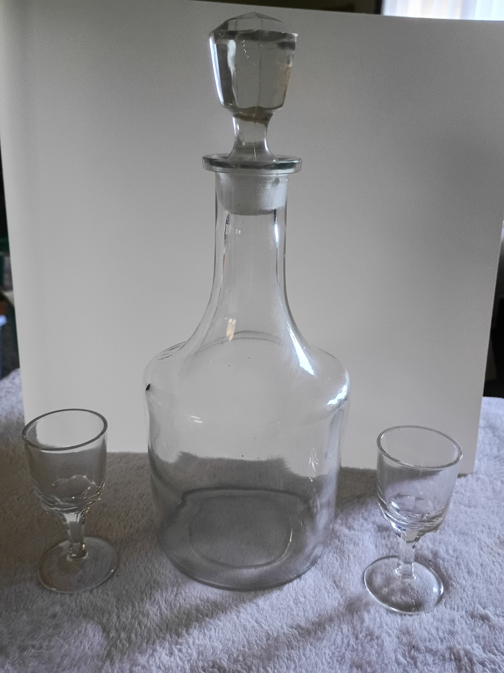 Vintage Clear Glass Decanter with Stopper and Two Liqueur Glasses - Clear